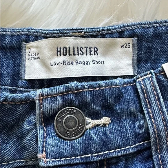 Hollister Low-Rise Bow Pattern Baggy Denim Shorts - Picture 5 of 8